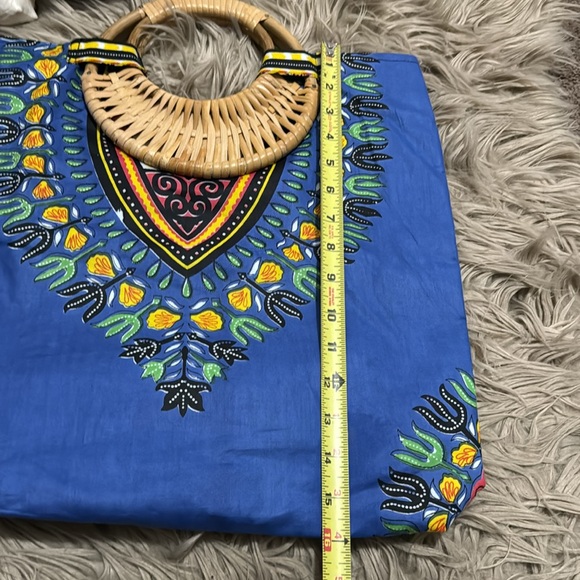 Gorgeous Summer Bag-Cloth Exterior/ Round Bamboo Woven Handles-Arm/Hand Carry - Picture 7 of 16